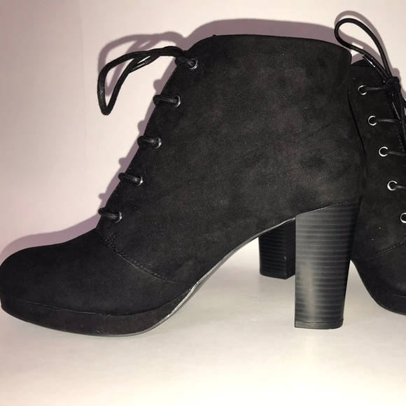 a.n.a Shoes - NWB A.N.A. Frosty Black Lace Up Ankle Booties